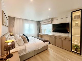 Condo en alquiler de 2 habitaciones en Yan Nawa, Bangkok