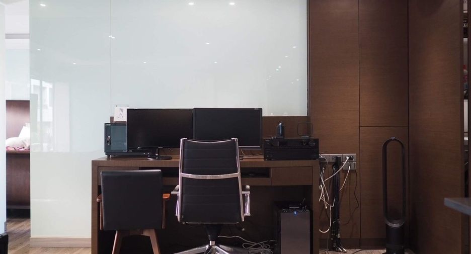 For sale 2 bedrooms condo in Pathum Wan, Bangkok