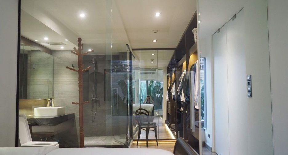 For sale 2 bedrooms condo in Pathum Wan, Bangkok
