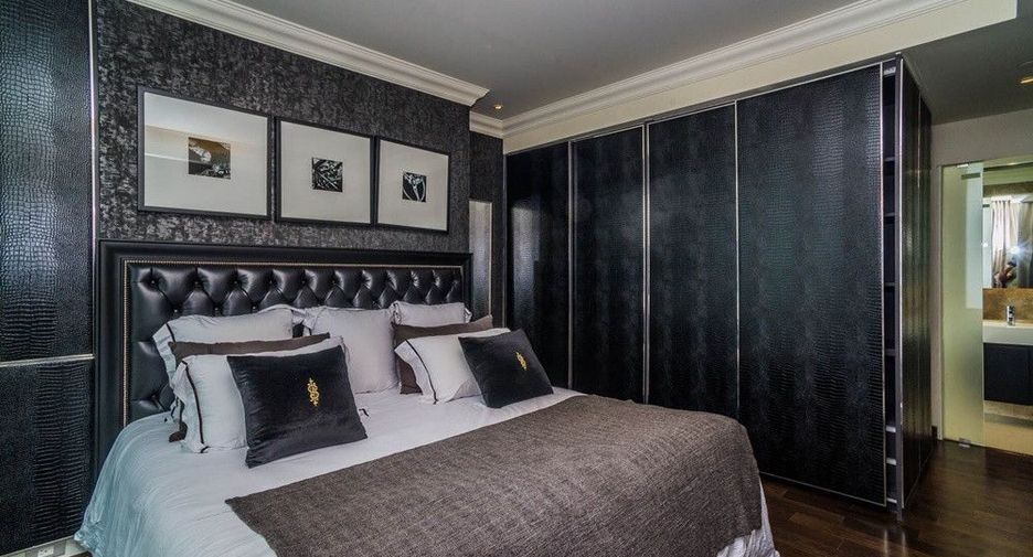 Condo en venta de 3 habitaciones en Khlong Toei, Bangkok