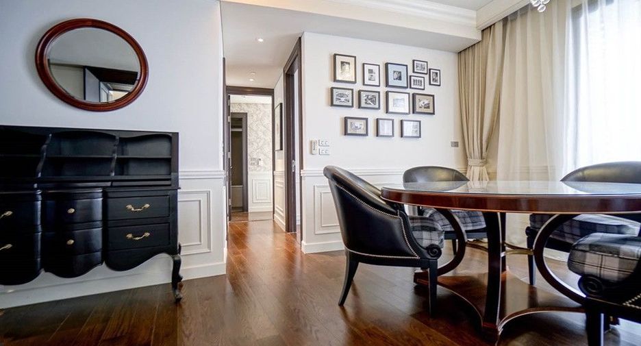 Condo en venta de 3 habitaciones en Khlong Toei, Bangkok