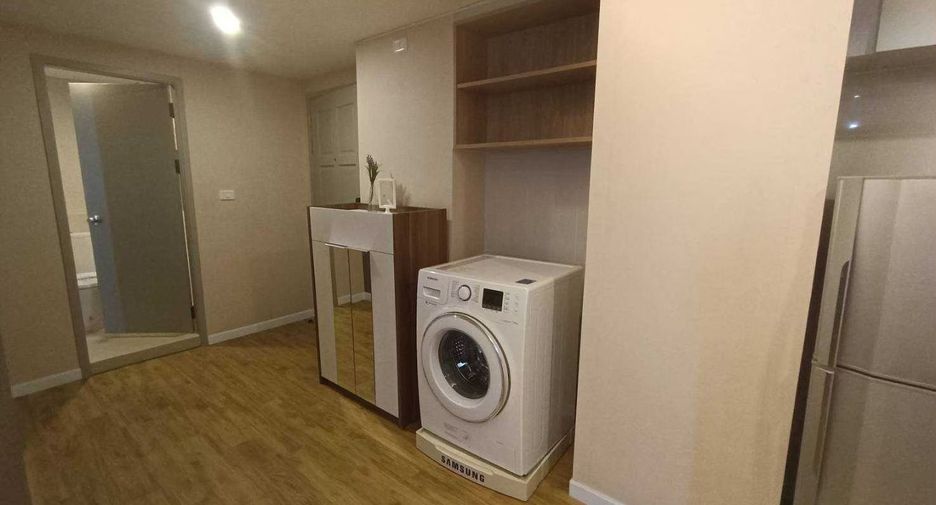 Condo en alquiler de 1 habitaciones en Yan Nawa, Bangkok
