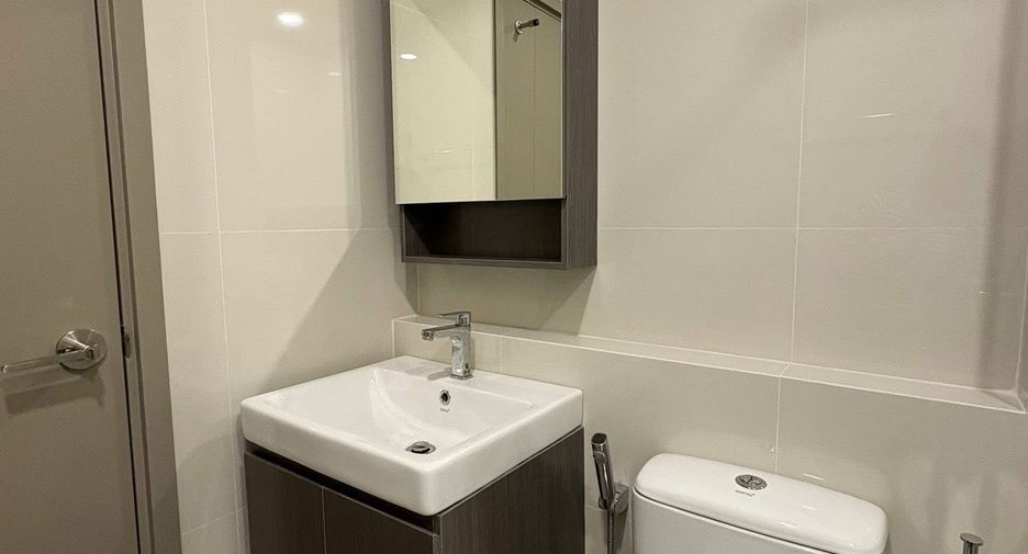 For rent 1 bed condo in Phra Khanong, Bangkok