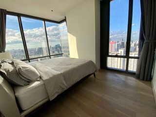 For rent 2 bedrooms condo in Bang Rak, Bangkok