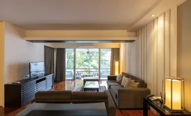 For rent 3 bedrooms apartment in Khlong Toei, Bangkok