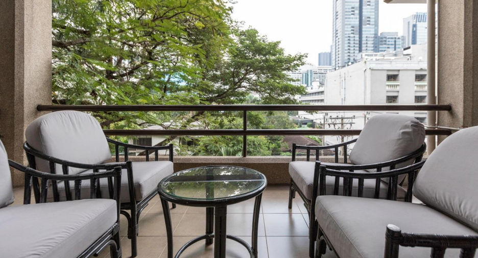 For rent 3 bedrooms apartment in Khlong Toei, Bangkok