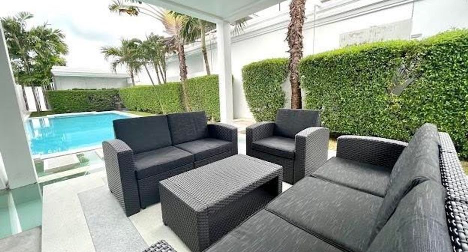 For rent 3 ベッドルーム villa in Mueang Phuket, Phuket