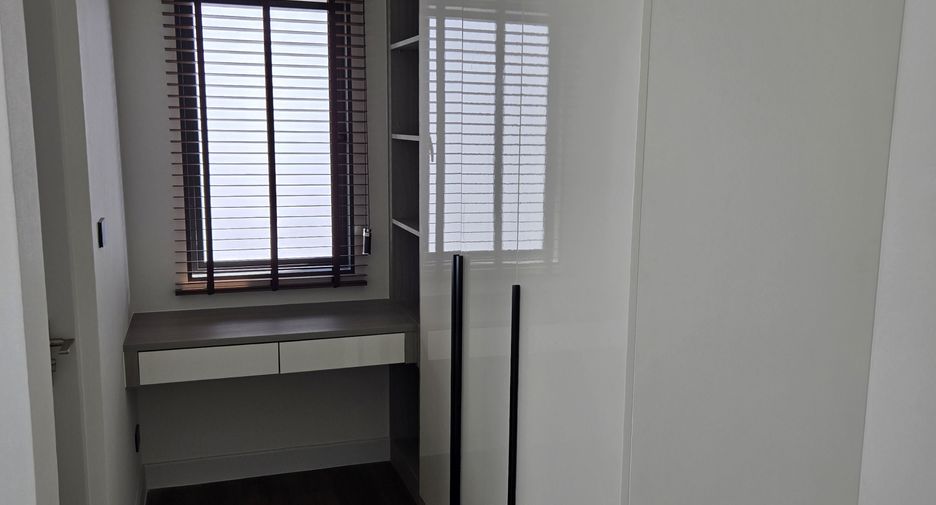 For rent 4 bedrooms house in Bang Phli, Samut Prakan