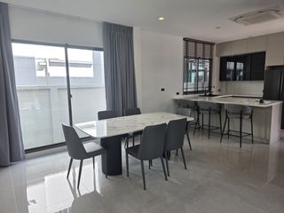 For rent 4 bedrooms house in Bang Phli, Samut Prakan