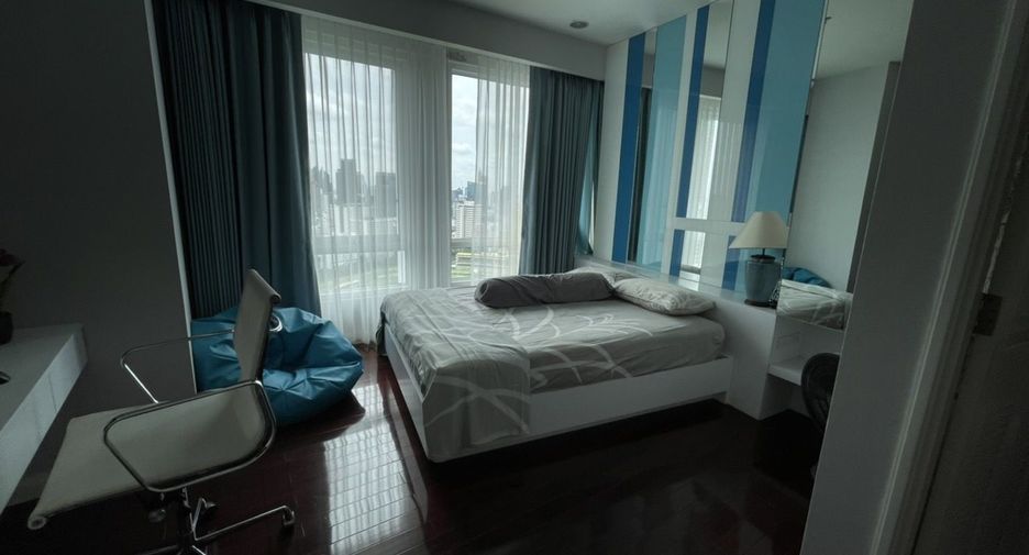 À louer 3 chambres condo à Pathum Wan, Bangkok