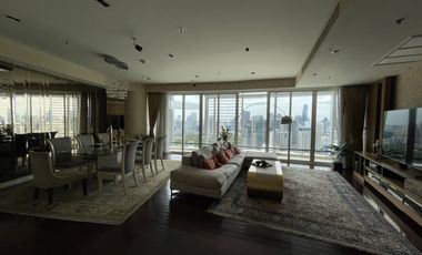 À louer 3 chambres condo à Pathum Wan, Bangkok