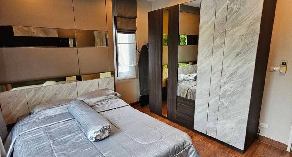 For rent 4 bedrooms house in Bang Na, Bangkok