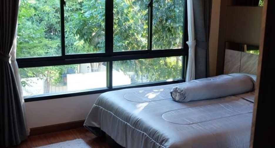 For rent 4 bedrooms house in Bang Na, Bangkok