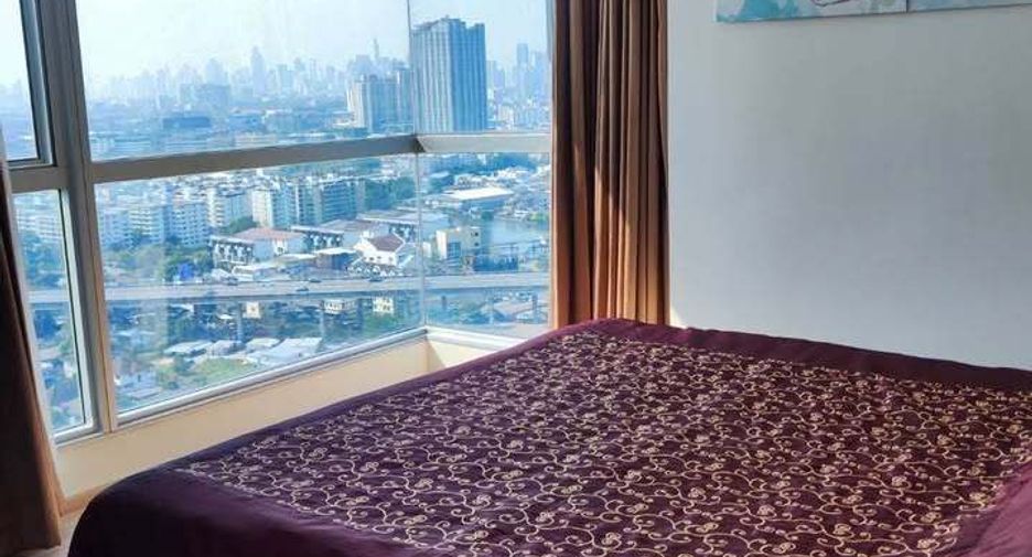 For rent 2 bedrooms condo in Phra Khanong, Bangkok