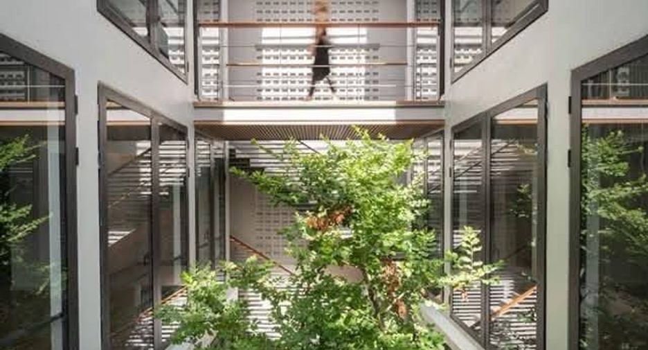 For sale and for rent 5 bedrooms retail Space in Phra Khanong, Bangkok