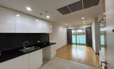 Condo en venta de 2 habitaciones en Bang Rak, Bangkok