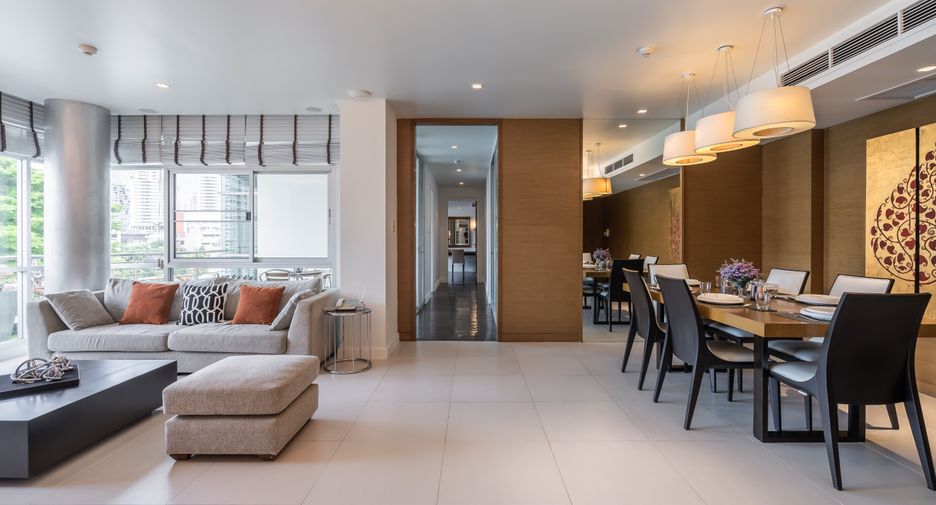 For rent 3 bedrooms condo in Watthana, Bangkok