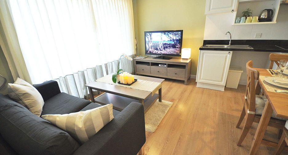 For rent 1 bed condo in Pathum Wan, Bangkok