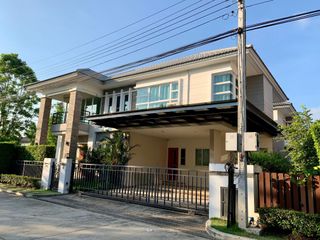 For sale 5 bedrooms house in Mueang Samut Prakan, Samut Prakan