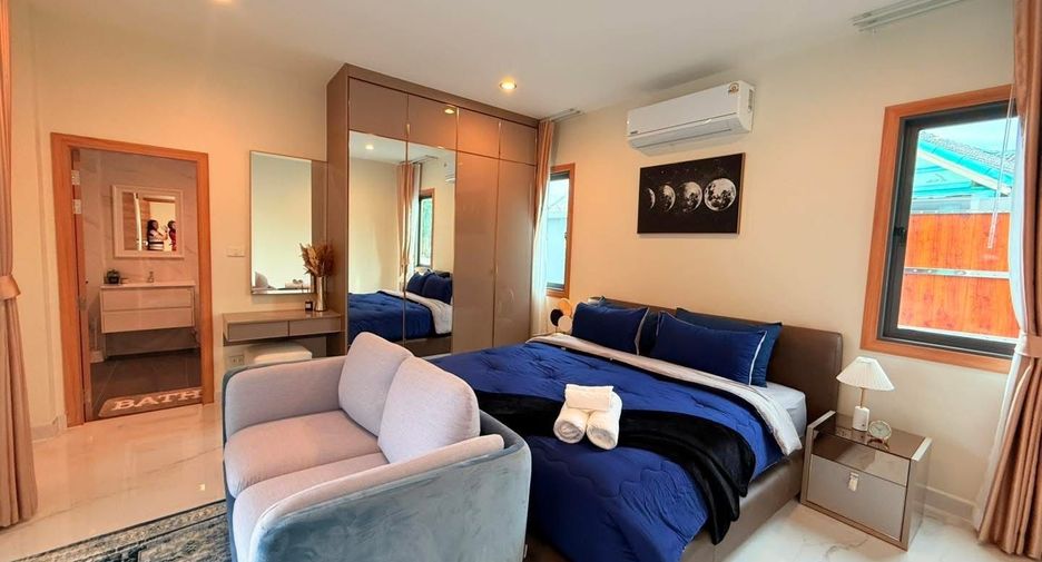 For rent 3 bedrooms villa in Mueang Phuket, Phuket