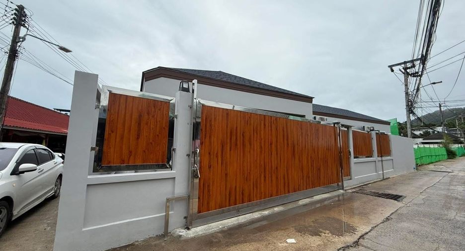 For rent 3 bedrooms villa in Mueang Phuket, Phuket