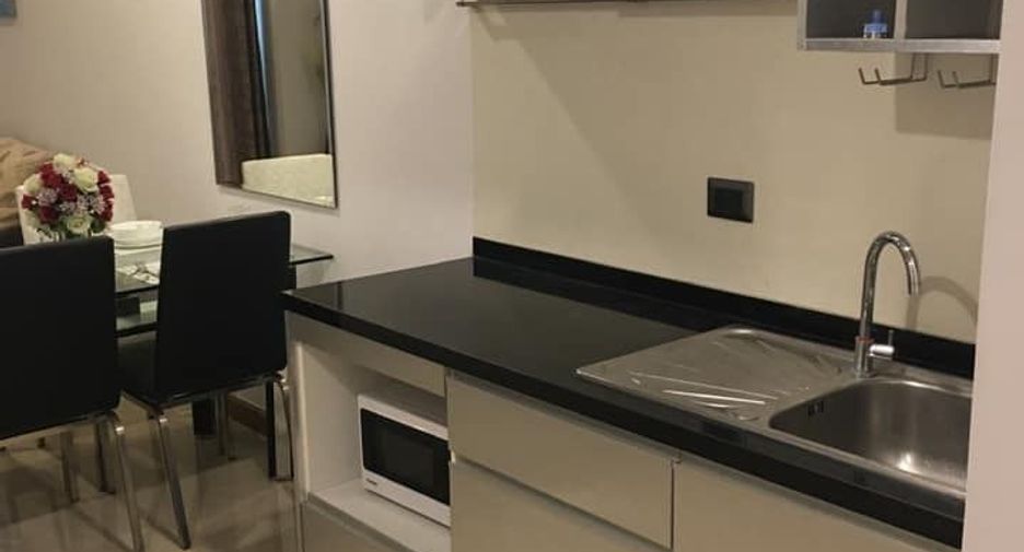 For rent 1 bed condo in Huai Khwang, Bangkok