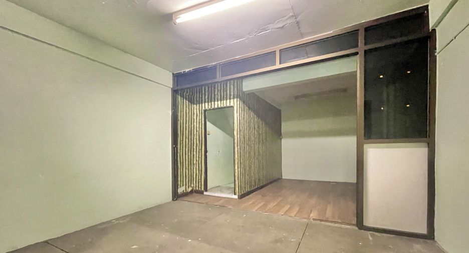 For rent 6 bedrooms office in Bueng Kum, Bangkok