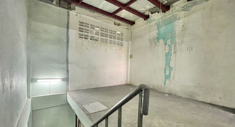 For rent 6 bedrooms office in Bueng Kum, Bangkok