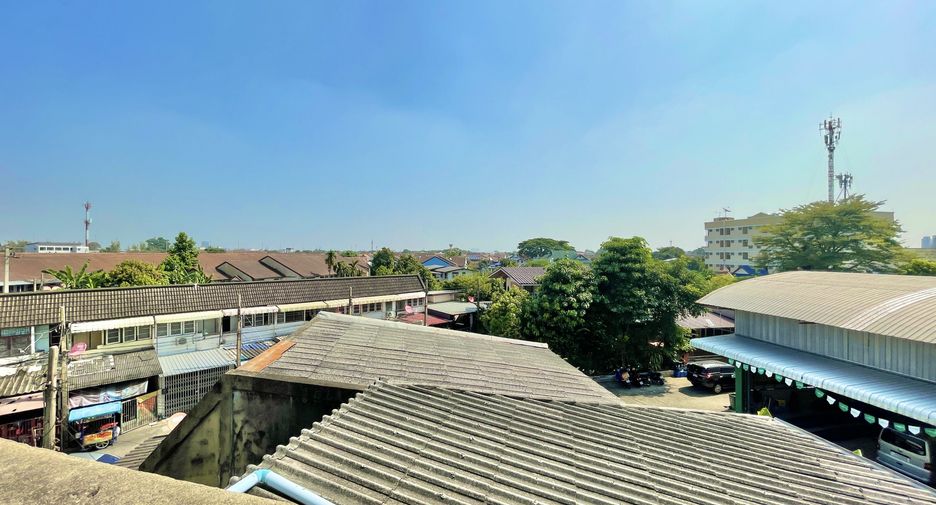 For rent 6 bedrooms office in Bueng Kum, Bangkok
