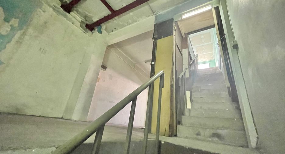 For rent 6 bedrooms office in Bueng Kum, Bangkok