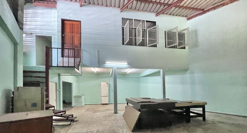 For rent 6 bedrooms office in Bueng Kum, Bangkok
