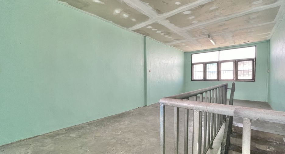 For rent 6 bedrooms office in Bueng Kum, Bangkok