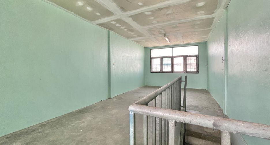 For rent 6 bedrooms office in Bueng Kum, Bangkok