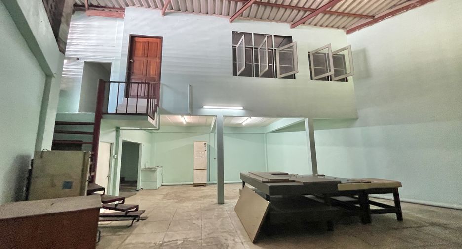 For rent 6 bedrooms office in Bueng Kum, Bangkok