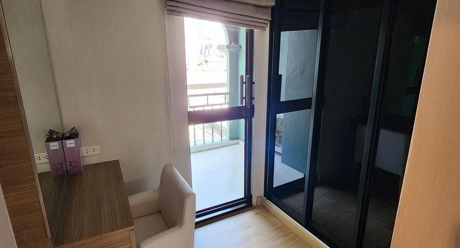 For rent 1 bed apartment in Pathum Wan, Bangkok