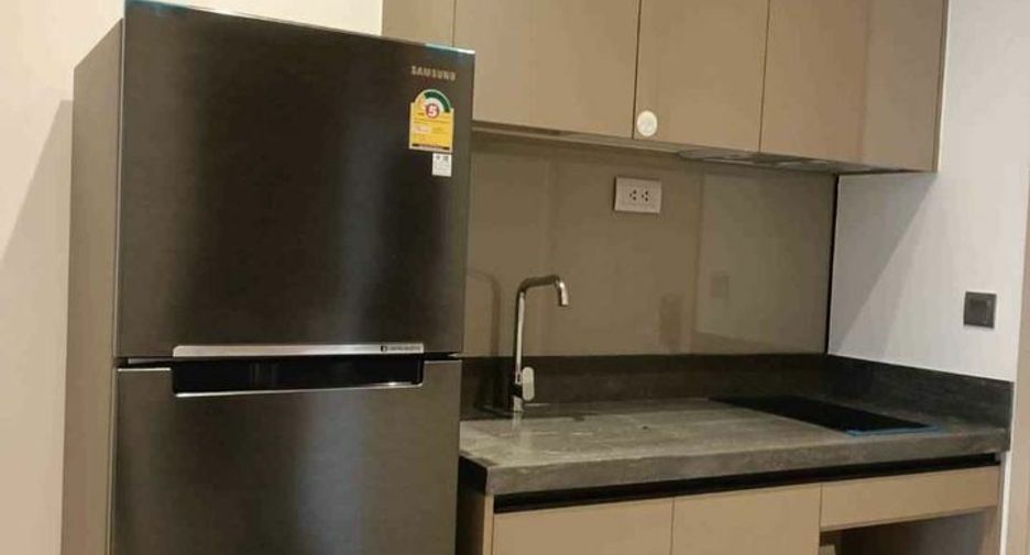 For rent 1 bed condo in Huai Khwang, Bangkok