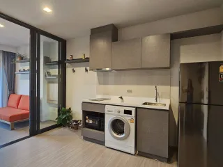 Condo en alquiler de 1 habitaciones en Huai Khwang, Bangkok