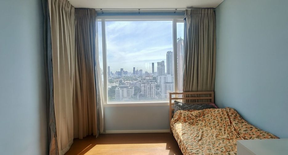 For sale and for rent 3 bedrooms condo in Watthana, Bangkok