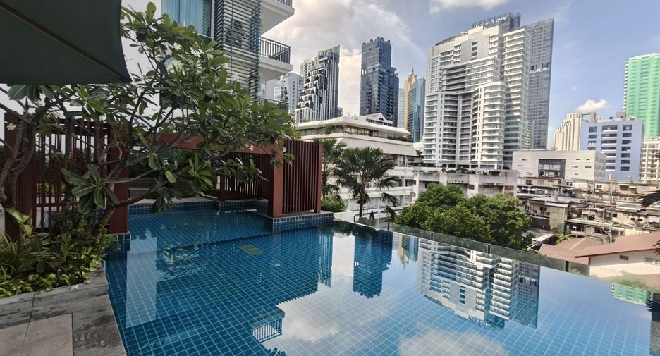 For sale and for rent 3 bedrooms condo in Watthana, Bangkok