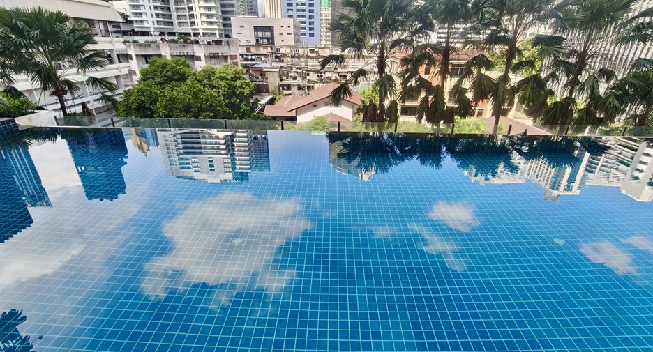 For sale and for rent 3 bedrooms condo in Watthana, Bangkok