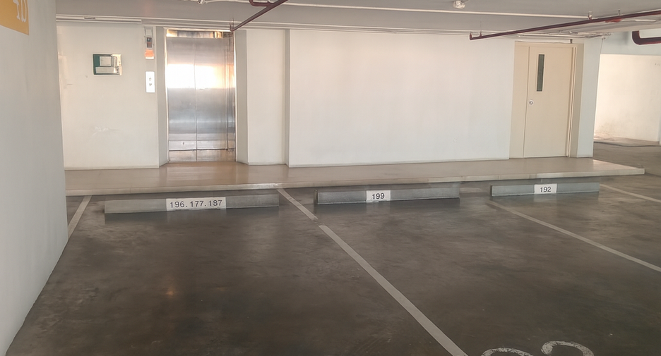 For sale and for rent 3 bedrooms condo in Watthana, Bangkok