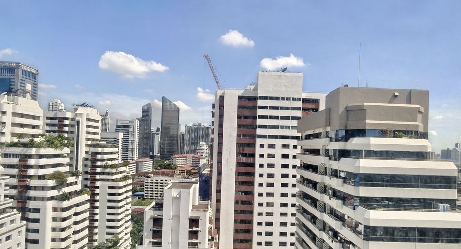 For sale and for rent 3 bedrooms condo in Watthana, Bangkok