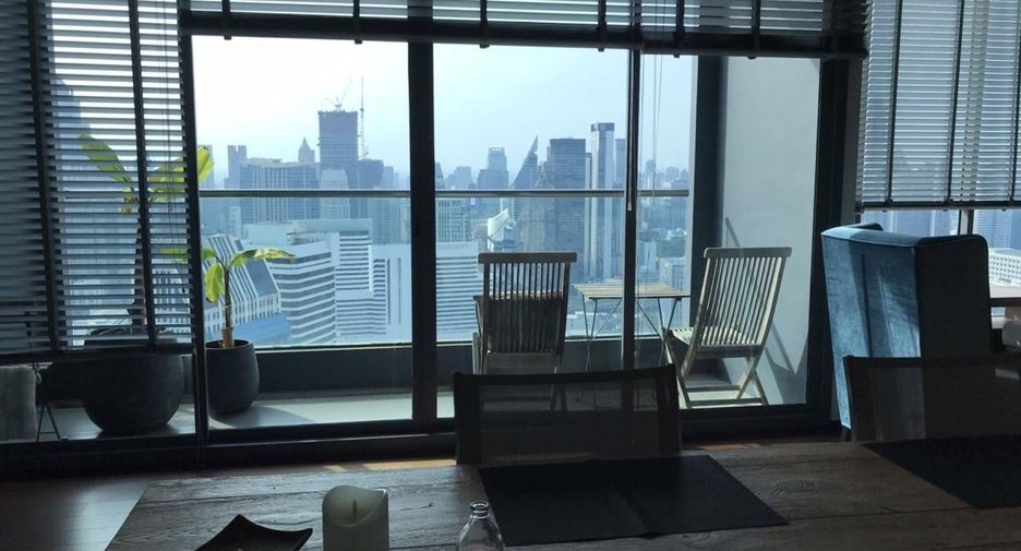 À vendre et à louer 4 chambres condo à Khlong Toei, Bangkok