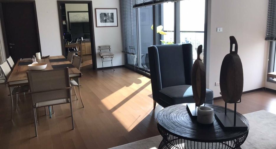À vendre et à louer 4 chambres condo à Khlong Toei, Bangkok