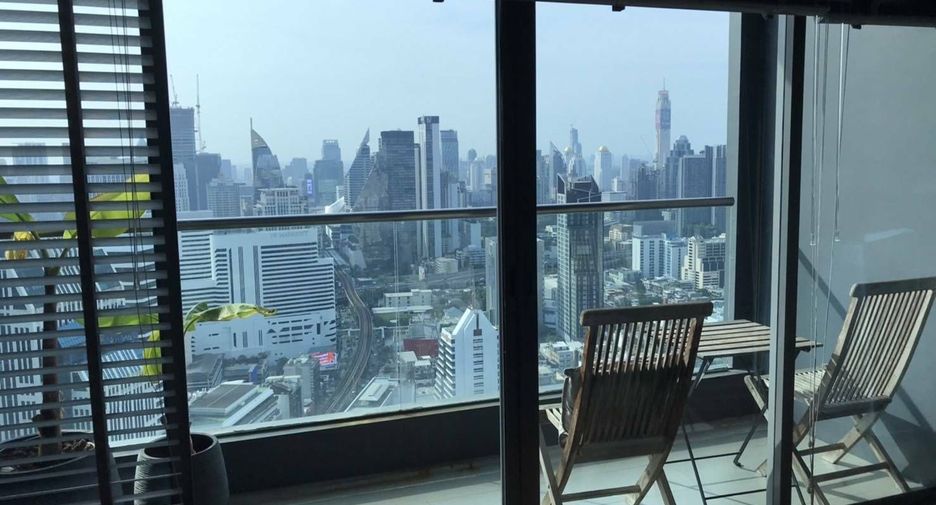 À vendre et à louer 4 chambres condo à Khlong Toei, Bangkok