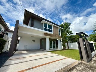 For sale 4 bedrooms house in Mueang Phuket, Phuket