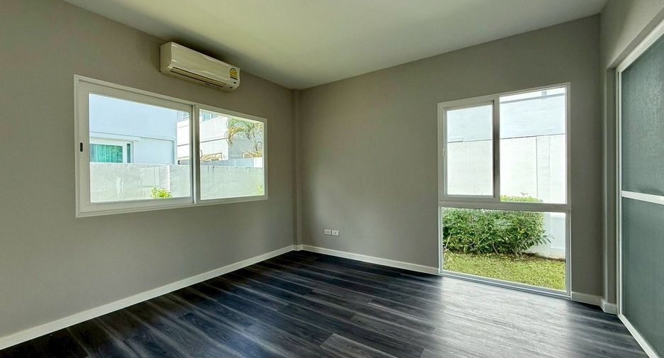 For sale 4 bedrooms house in Mueang Phuket, Phuket