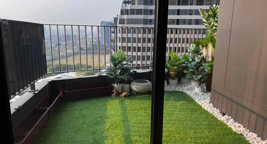For rent 2 bedrooms condo in Bang Na, Bangkok