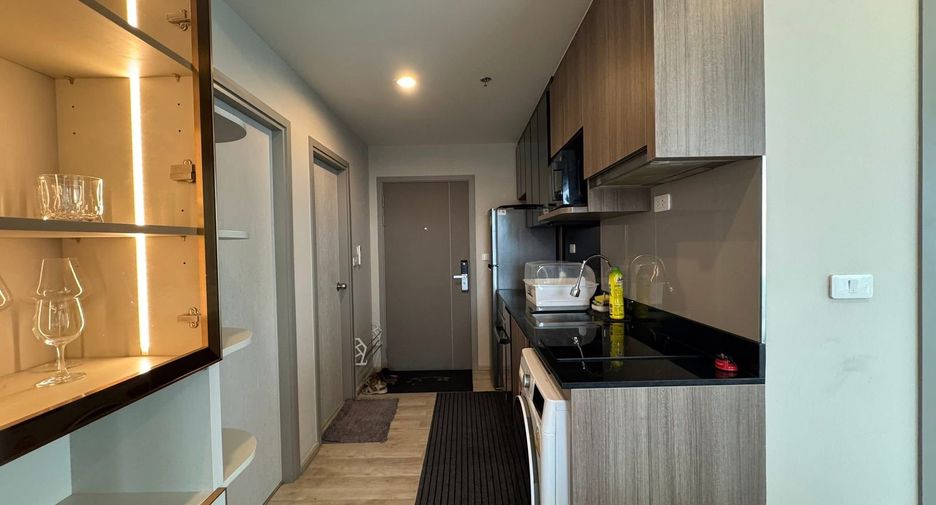 For rent 2 bedrooms condo in Bang Na, Bangkok