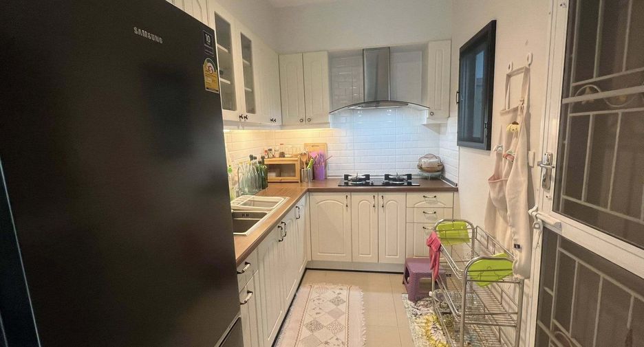 For rent and for sale 4 bedrooms house in Sai Mai, Bangkok